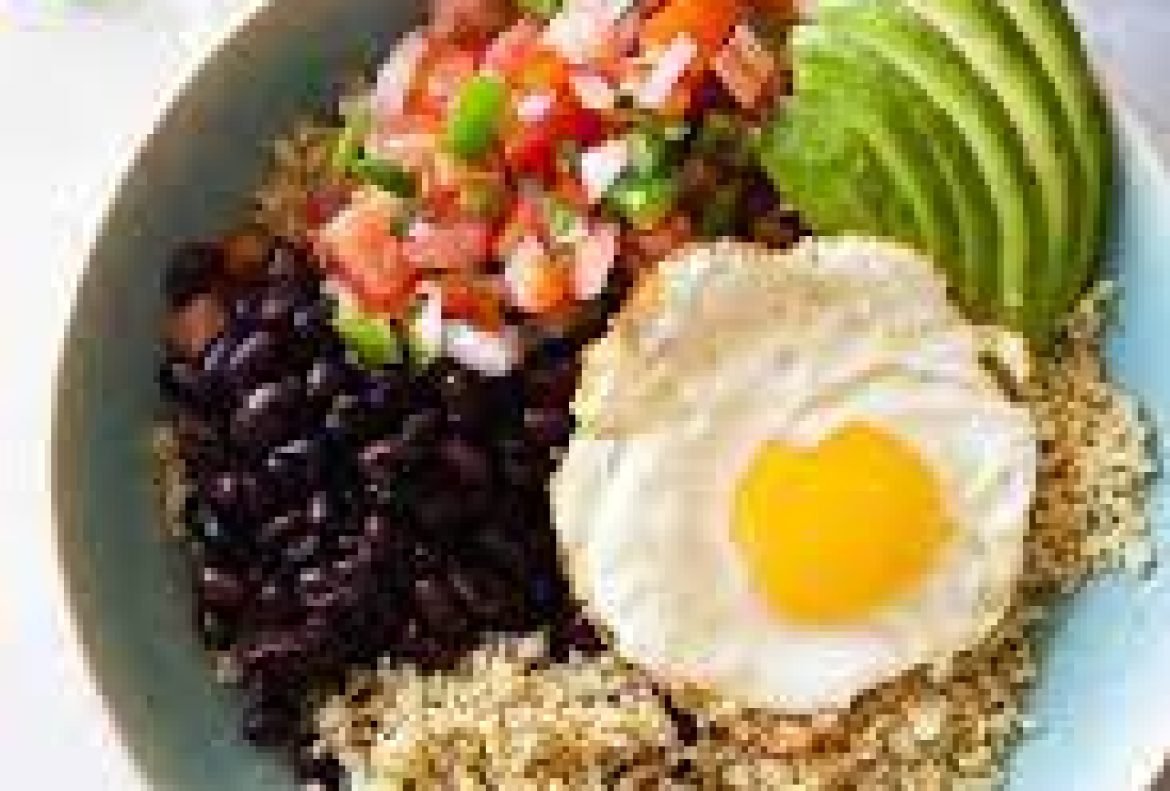 Quinoa Breakfast Bowl with Vegetables and Avocado